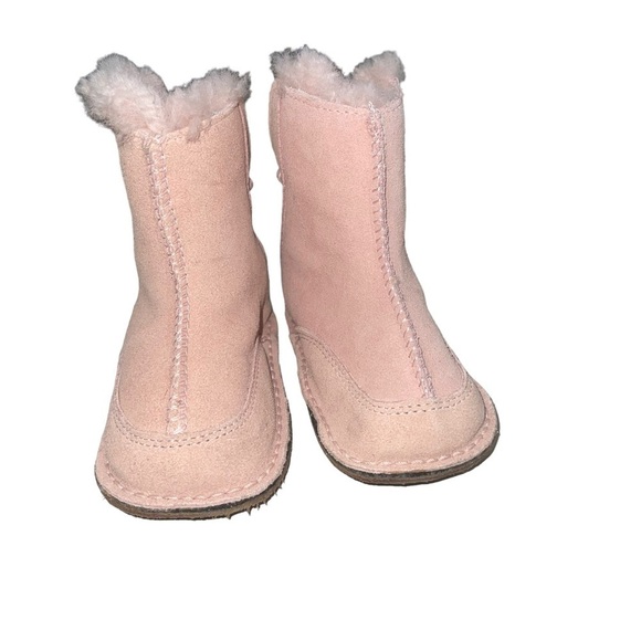 UGG Girl Boots Size M - Picture 2 of 8